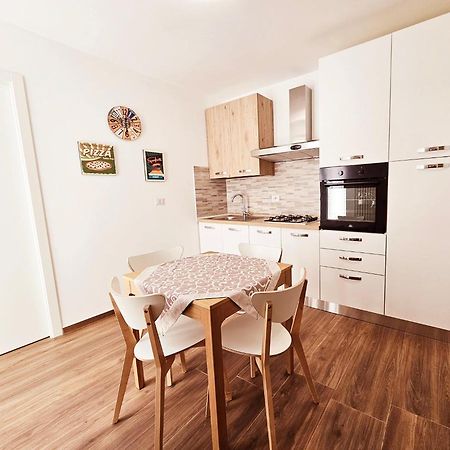 Acacia Apartment Molfetta Exteriör bild